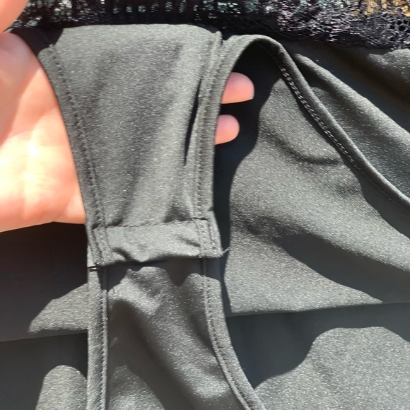 Lace spaghetti strap bodysuit - Picture 7 of 8